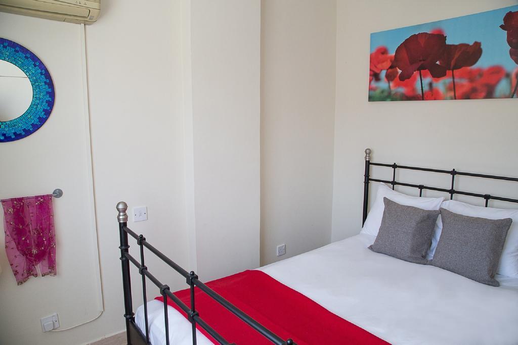 Paphos Love Nest Apartment Pokoj fotografie